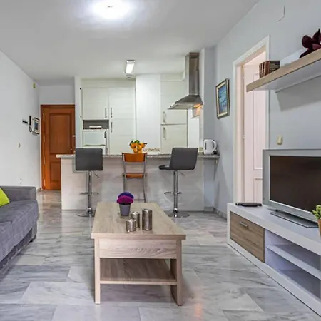 797 Holiday Rentals- Acogedor Apartamento En El Centro De * Benalmadena