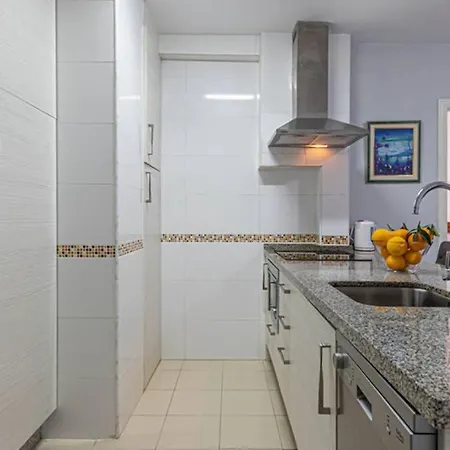 797 Holiday Rentals- Acogedor Apartamento En El Centro De Benalmadena